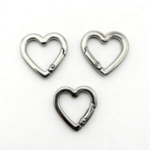 High-end mirror-polished silver heart-shaped spring gate ring and openable carabiner for luxury bags and trendy charms, custom OEM manufactured by Wahkoi Metal.