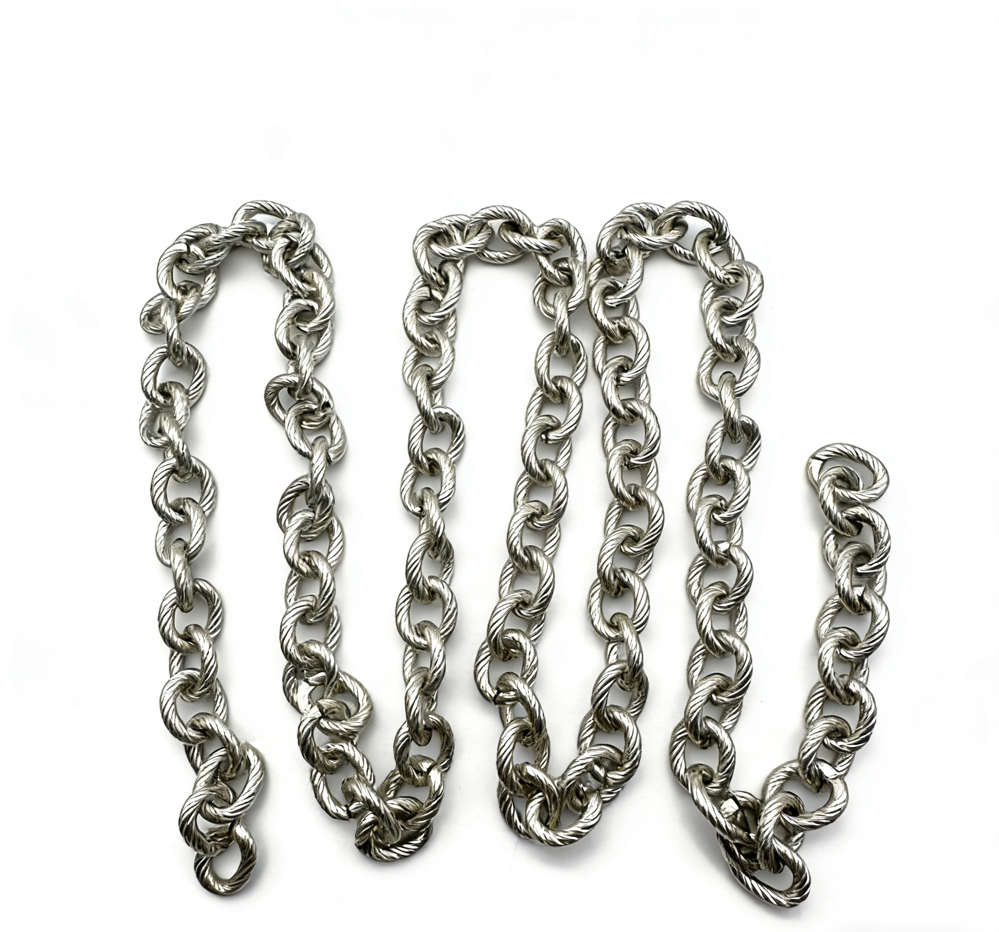 High-end silver textured rope cable chain with engraved details for artisanal crossbody bags and vintage luxury accessories, custom OEM manufactured by Wahkoi Metal.